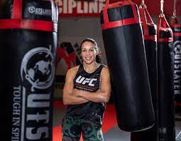 Marion reneau was making the walk for the final time at ufc vegas 31. How Does This Mom Balance Life As A Ufc Fighter And Full Time Teacher
