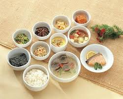 A Typical Korean Breakfast Table Looks Somewhat Similar To Other Meals Of The Day Just With Less Banchan Side Dishes It W Korean Breakfast Food Korean Food