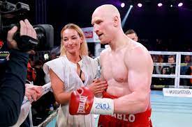 Krzysztof diablo włodarczyk znokautował giaccobbe fragomeniego w 8. Krzysztof Diablo Wlodarczyk Przygotowuje Sie Do Rozwodu Po Walce Sport W Interia Pl