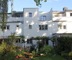 Ernst may's rejuvenation of housing did not focus solely on functional aspects. Gesamtsanierung Eines Reihenmittelhauses In Der Ernst May Siedlung Praunheim Frankfurt Am Main Sanierungspreis