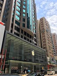 You hardly walk more than a few paces before you trip over a vendor. Apple Store In Plaza Low Yat Kuala Lumpur Editorial Stock Photo Image Of American Counter 93683243