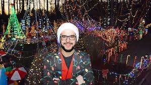 Dazzling Dayville display attracts bright lights of Hollywood