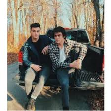 Test your ethan and grayson knowledge by taking this trivia quiz to see if you know everything from their home state to their sister's name! Trivia About Dolan Twins Quizzes