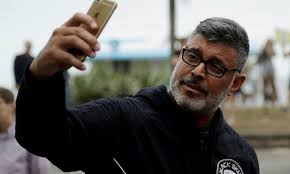 How can i contact alexandre frota's management team or agent details, and how do i get in touch directly? Depois De Mais De Um Ano Off Line Alexandre Frota Planeja Voltar Para As Redes Sociais Em Janeiro De 2021 Sonar A Escuta Das Redes O Globo