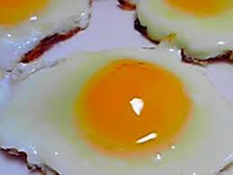 冷凍卵の目玉焼き by あやみずき レシピ 冷凍卵 卵 目玉焼き