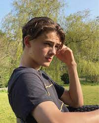 He is an actor, known for medici (2016), arrow (2012) and jack irish (2016). Will Ha Pubblicato Qualcosa Su Instagram Vedi 1 327 Foto E Video Sul Suo Profilo William Franklyn Miller Handsome Boys Boys