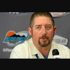 This week, hilarious comedian and writer Laurie Kilmartin joins the show to  discus, Jeff Carpoff, a free-wheeling drug dealer who rose to become a  millionaire by dealing in solar generators that were