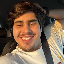 JOVEN DE 21 AÑOS MUERE AL INTENTAR RESCATAR UN PERRITO Y SUFRIR DESCARGA  ELÉCTRICA EN ARECIBO En la madrugada de hoy viernes, a través del Sistema  de Emergencias 9-1-1, se reportó un