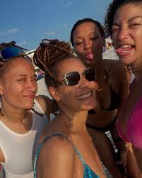 BROOKE SHAINE (@thebrookeshaine) • Instagram photos and videos