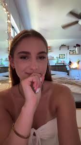 im so excited to see her this weekend !!! As always please correct me if i  sign anything wrong #aslcommunity #signlanguage #hearing #asl #practice  #birthday #white