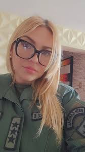 Hola amor mío que tengas una linda noche hermosa señorita