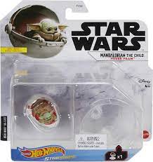 Amazon Com Hot Wheels Star Wars Starships Inspired By The Mandalorian With Flight Stand For Display Variety Of Models For Kids Of All Ages Toys Games