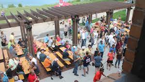 Beer gardens in south shore. Snow Won T Stop Milwaukee S First Beer Garden From Opening Today