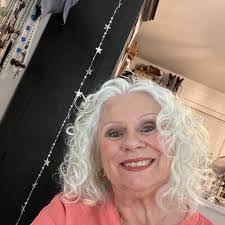 Tina Crist's Instagram, Twitter & Facebook