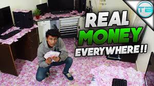 Indian Filled His Room With Money For Instagram Pic Crazy Ig Pics S1 E1 Youtube Whether you've seen the room only once or even a hundred times, room full of spoons will leave you with an irresistible urge to grab your friends and run out to your local theatre.