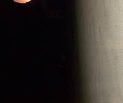 Plusieurs manitobains ont aperçu d'étranges points lumineux dans le ciel vendredi dernier et certains résidents ont partagé des photos de ce phénomène sur les réseaux sociaux. Le Telegramme Points Lumineux Dans Le Ciel Pas Des Ovnis Des Lanternes