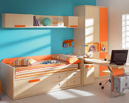 Çalışma odalarında kullanılan renklerin siyah, kahverengi gibi koyu ton ağırlıklı olması, ders. Cocuklarin Ders Calistigi Odalarda Tercih Edilmesi Gereken 4 Renk Onedio Com