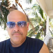 Do I have to pay for bags with an AA employee seat?