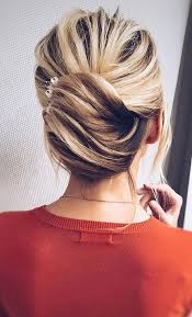 Today, i'm sharing with you simple elegant updos that are perfect for medium or shoulder length hair. Trendiest Updos For Medium Length Hair To Inspire New Looks Cute Chignon