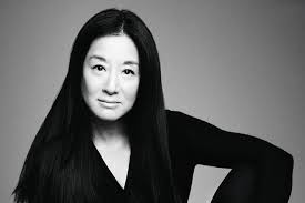 Вера вонг родилась в 1949 году в сша фото: Vera Wang Biography Photos Age Height Personal Life News Wedding Dresses 2021