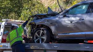 American golfing legend tiger woods has been taken to hospital after he was injured in a car accident in los angeles on tuesday, according to reports coming out of the united states. Nkhj2xqhi Xjxm