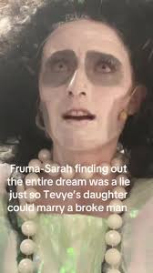 Tevye i’ll forget you but i’ll never forgive. Sorry poor!!  😀👊🏻🫡#fiddlerontheroof #theatrekid #theatre #musicaltheatre #frumasarah  #greenscreen