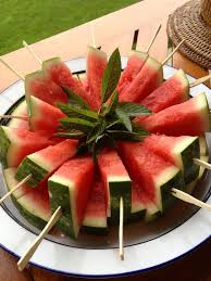 Dessert At Lunch Today Included Watermelon Pops A Australian Dessert In Assiette De Fruits Idee Repas Noel Presentation Fruits