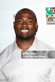 110 Lousaka Polite Photos & High Res Pictures