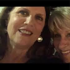 Amber Senger's Instagram, Twitter & Facebook