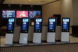 The last soul on a summer night) is a 2009 film written and directed by daniel nearing. Chicago Heights Movie Theatre Marcus Theatres