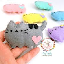 A Set Of Felt Pusheen Cat Party Favor Felt Pusheen Cat Baby Etsy Cat Party Favors Felt Crafts Diy Felt Crafts