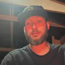 Who can mow and weed eat my large yard in Washington?