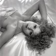 Bernadette Peters - Free pics, galleries & more at Babepedia