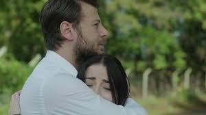 Pin By Ulviyye On Kanatsiz Kuslar Onur Zeynep Couple Photos Scenes Photo