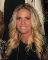 Kari Robertson's Instagram, Twitter & Facebook