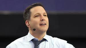 VIDEO: Philadelphia Eagles First-Round Pick Jihaad Campbell Shoots His Shot  At Kay Adams With “Slick” Pickup Line