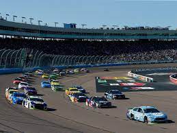 Who was the first driver to win two consecutive nextel cup races at phoenix? One Race Left To Decide Who Makes The Championship 4 Accesswdun Com