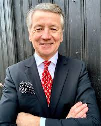 Daniel Will's Instagram, Twitter & Facebook