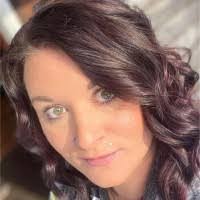 Sara Mack's Instagram, Twitter & Facebook