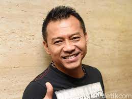 Pada tahun 2021 ini anang hermansyah dan ashanty kembali mengeluarkan single cinta tanpa syarat. Anang Tak Lanjutkan Jabatan Di Dpr Ri Keluarga Tenang Dan Bahagia