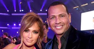 Jennifer Lopez And Alex Rodriguez Are Engaged See Her Stunning Ring Jennifer Lopez Jenifer Lopez Jennifer