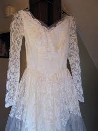 Here's how to make sure you get the best wedding dress cleaning and preservation so that your gown looks as beautiful on your 50 year anniversary as it did on your wedding day. Oxiclean Fresh Scent Liquid Laundry Detergent 60 Fl Oz Mariano S