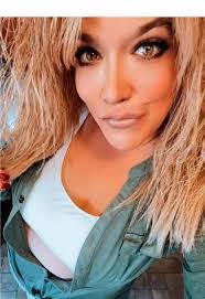 Rayna Perez's Instagram, Twitter & Facebook