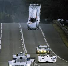 Three Reasons To Watch 24 Hours Of Le Mans 2014 Digital Trends Le Mans Race Cars Racing