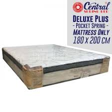 Spring bed menjadi furnitur yang menunjang kebutuhan manusia dalam meningkatkan kualitas tidur dan tentu kenyamanan saat tidur. Central Deluxe Plus Spring Bed 180 X 200 Cm Kamar Tidur Tempat Tidur Rumah Tangga Tokopedia Com Inkuiri Com