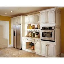 Kraftmaid 15x15 In Cabinet Door Sample In Castlewood Maple In Canvas With Cocoa Kraftmaid Kitchens Kraftmaid Kitchen Cabinets Kitchen Design