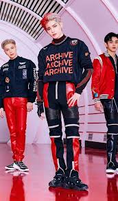 Pin Oleh 3 Feet Tall Di Taeyong Nct Selebriti Selebritas