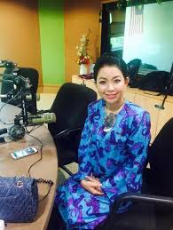 Sedih betul bila aku dengar lagu nih.lagu nih memberi erti terhadapku. Cats Fm Coffeetalk Dia Merupakan Seorang Penyanyi Terkenal Dengan Lagu Pelamin Angan Ku Musnah Merupakan Seorang Anak Kelahiran Sarawak Azie Penyanyi Legend Yang Kinek Tok Makin Kacakkk Bersama Adi Mentor