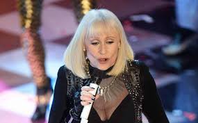 Raffaella carrà è morta nel pomeriggio di lunedi 5 luglio 2021. Igt6hemnjlq0rm