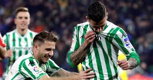 Jun 15, 2015 · llegó con 32 años desde el betis tras finalizar contrato y e n el mercado invernal de la temporada 10/11 se desvinculó del atlético de madrid y firmó con el real valladolid. Betis Joaquin Allows Betis To Dream Of Its End Sports Spain S News